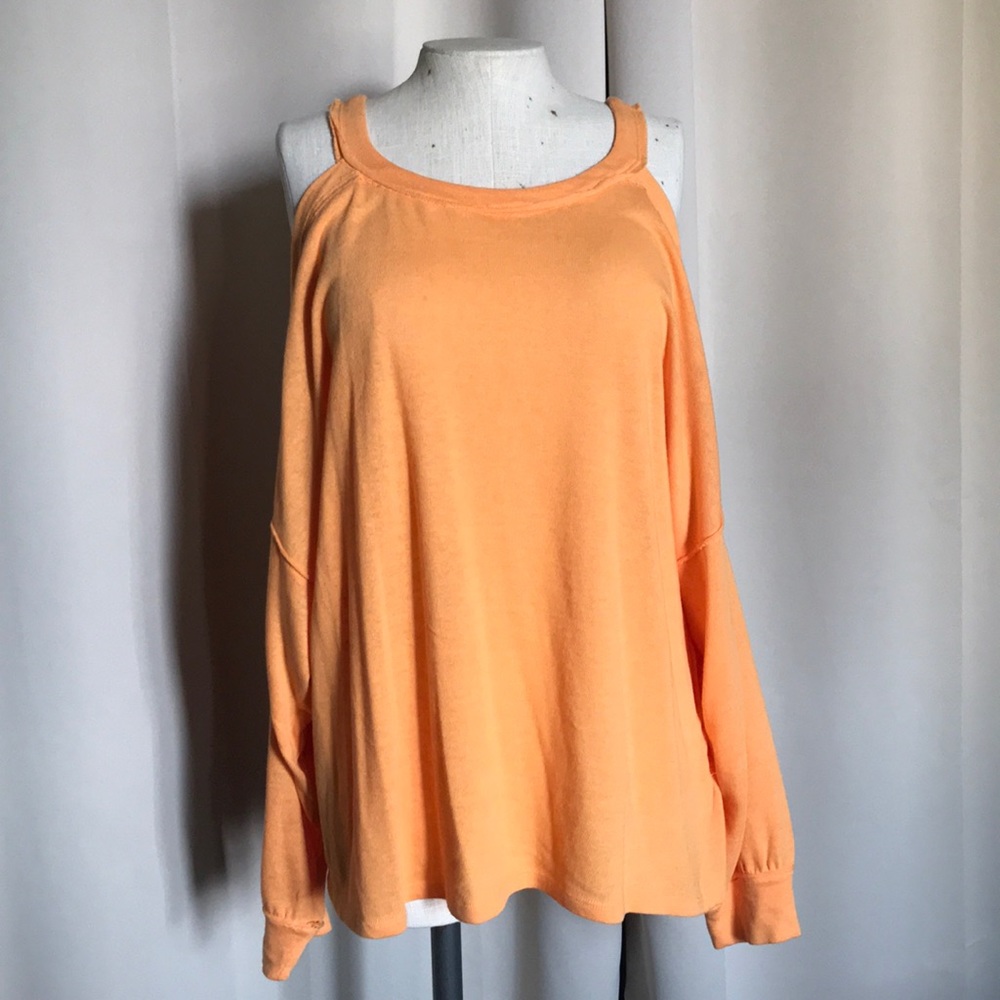 Free People tangerine cold shoulder 🍊